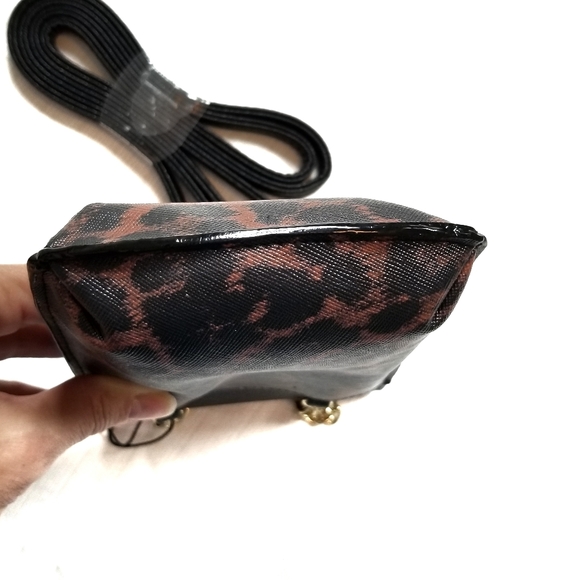 APT 9 Leopard Crossbody Wallet/Cell Bag BNWT - Picture 7 of 8